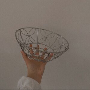 metal fruit bowl